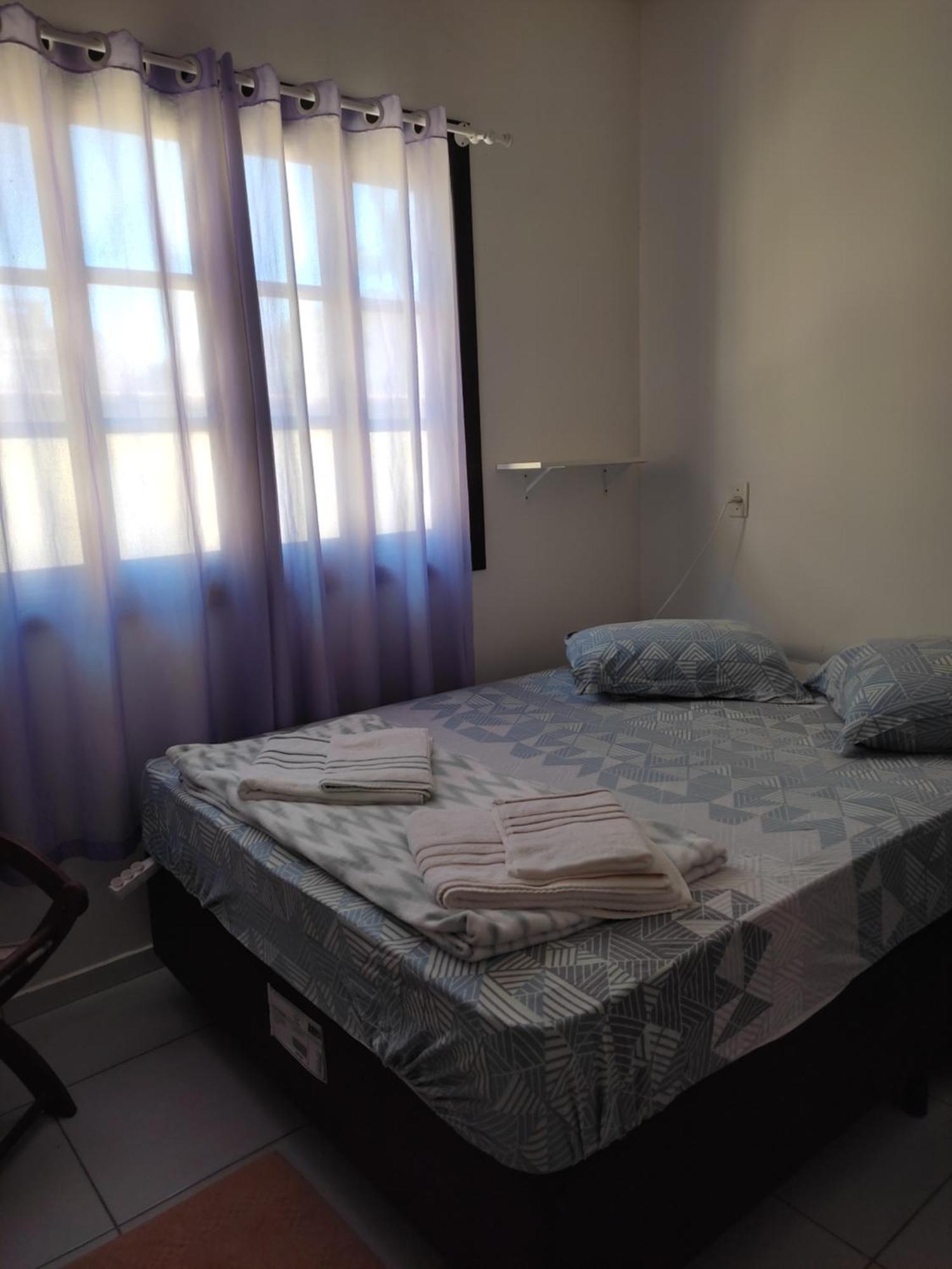 Um Quarto Em Casa Agradavel 佩雷克 外观 照片